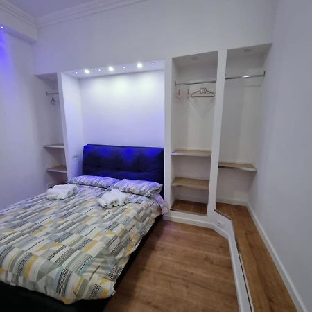 Piazza Colombo-Apartments Sanremo Bagian luar foto